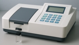 分光光度計,材料の特性評価等に利用されるています