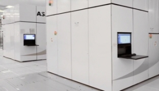 EUVリソグラフィーマシン,微細回路パターン形成期待される未来技術